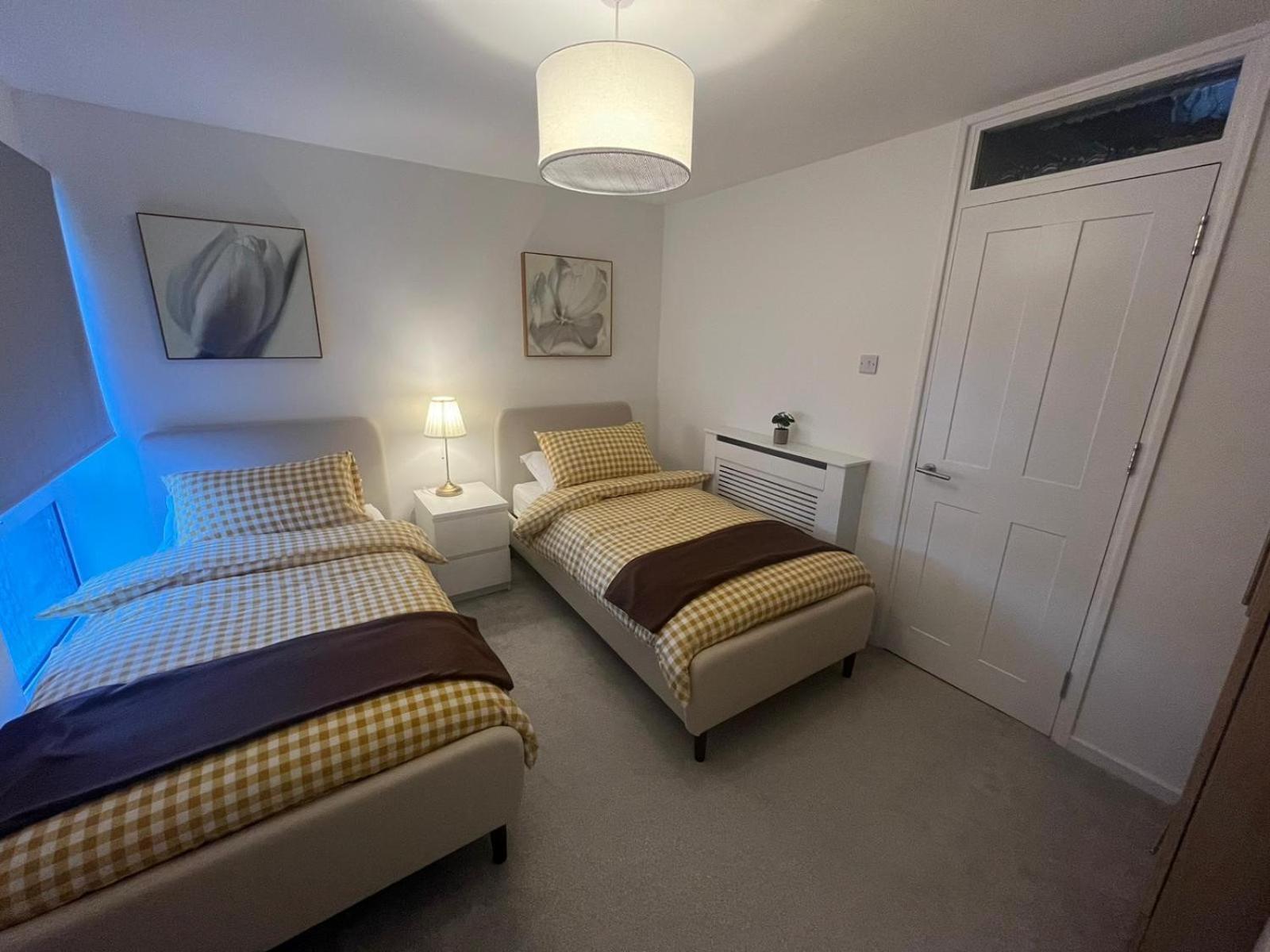 Ferienwohnung Modern And Comfortable Flat With Private Parking Oxford Exterior foto